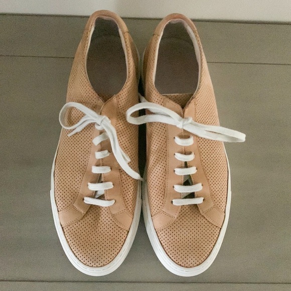 Common Projects Tan Perforated Achilles Low Sneakers Suede camel color 39 9 - Picture 9 of 16
